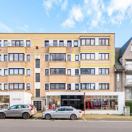 Apartment Beautifully Renovated With Location, Cleaning Included